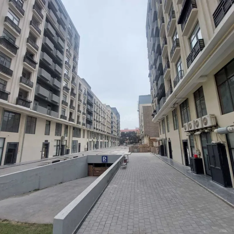 Satılır 2 otaqlı mənzil 68 m²