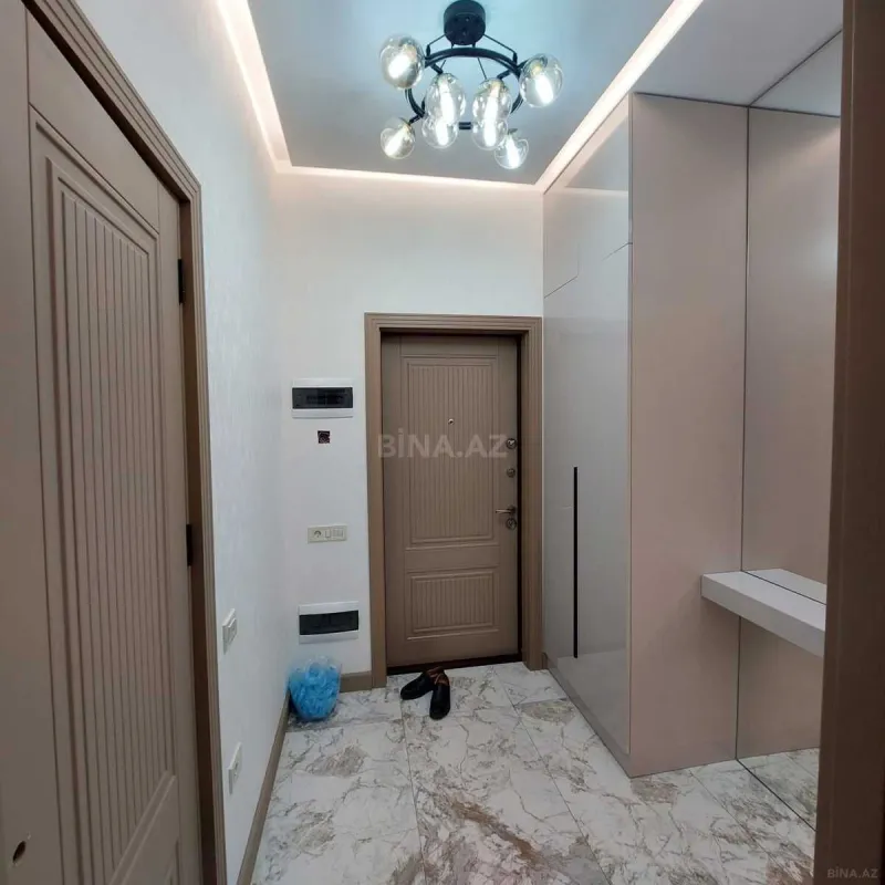 Satılır 2 otaqlı mənzil 68 m²
