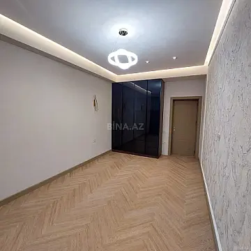 Satılır 2 otaqlı mənzil 68 m²
