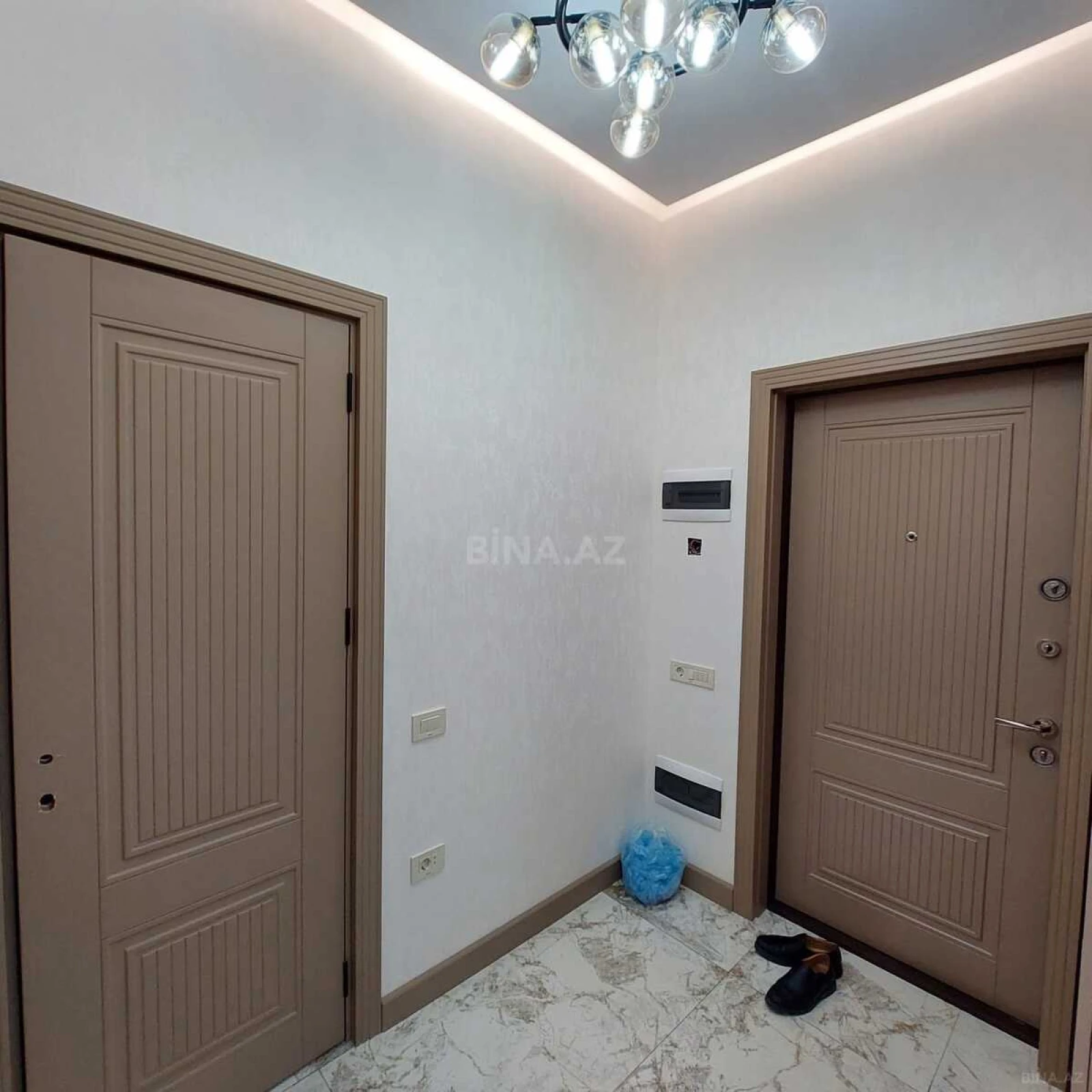 Satılır 2 otaqlı mənzil 68 m²