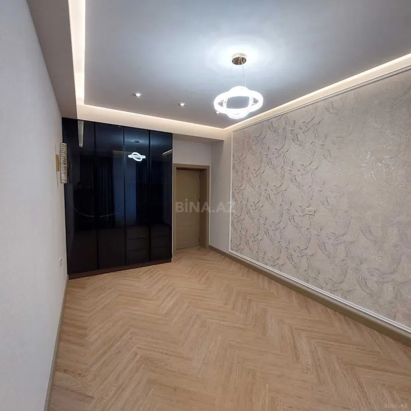Satılır 2 otaqlı mənzil 68 m²