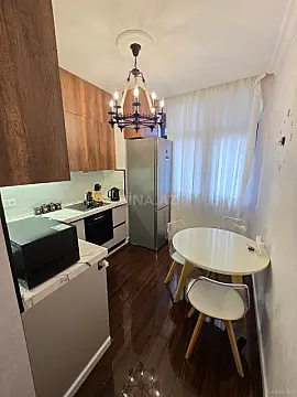 Kirayə verilir 2 otaqlı mənzil 80 m²