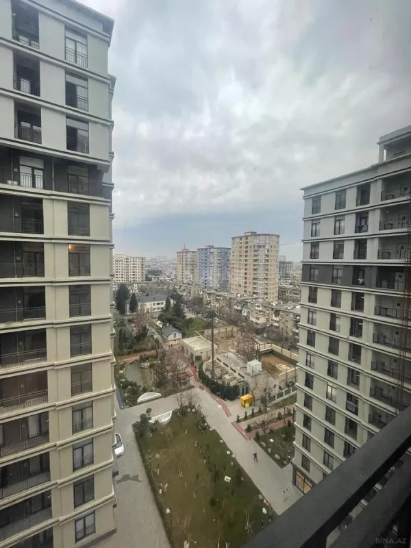Satılır 3 otaqlı mənzil 104 m²