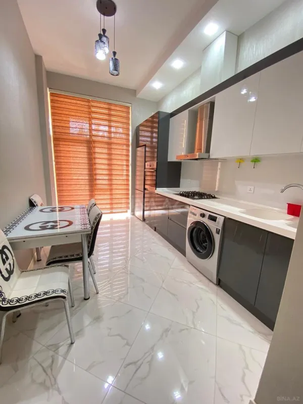 Kirayə verilir 2 otaqlı mənzil 80 m²