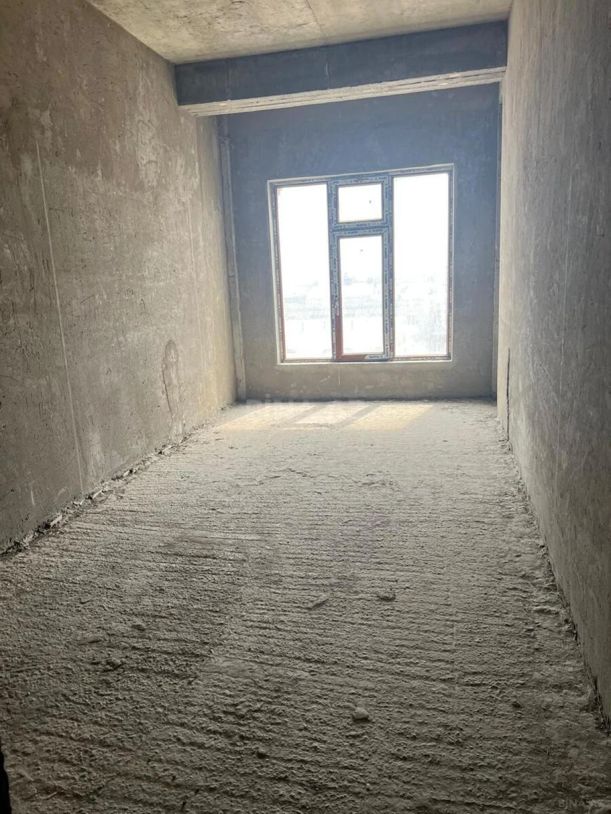 Satılır 2 otaqlı mənzil 77 m²