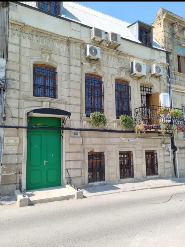 Kirayə verilir 5 otaqlı ofis 195 m²