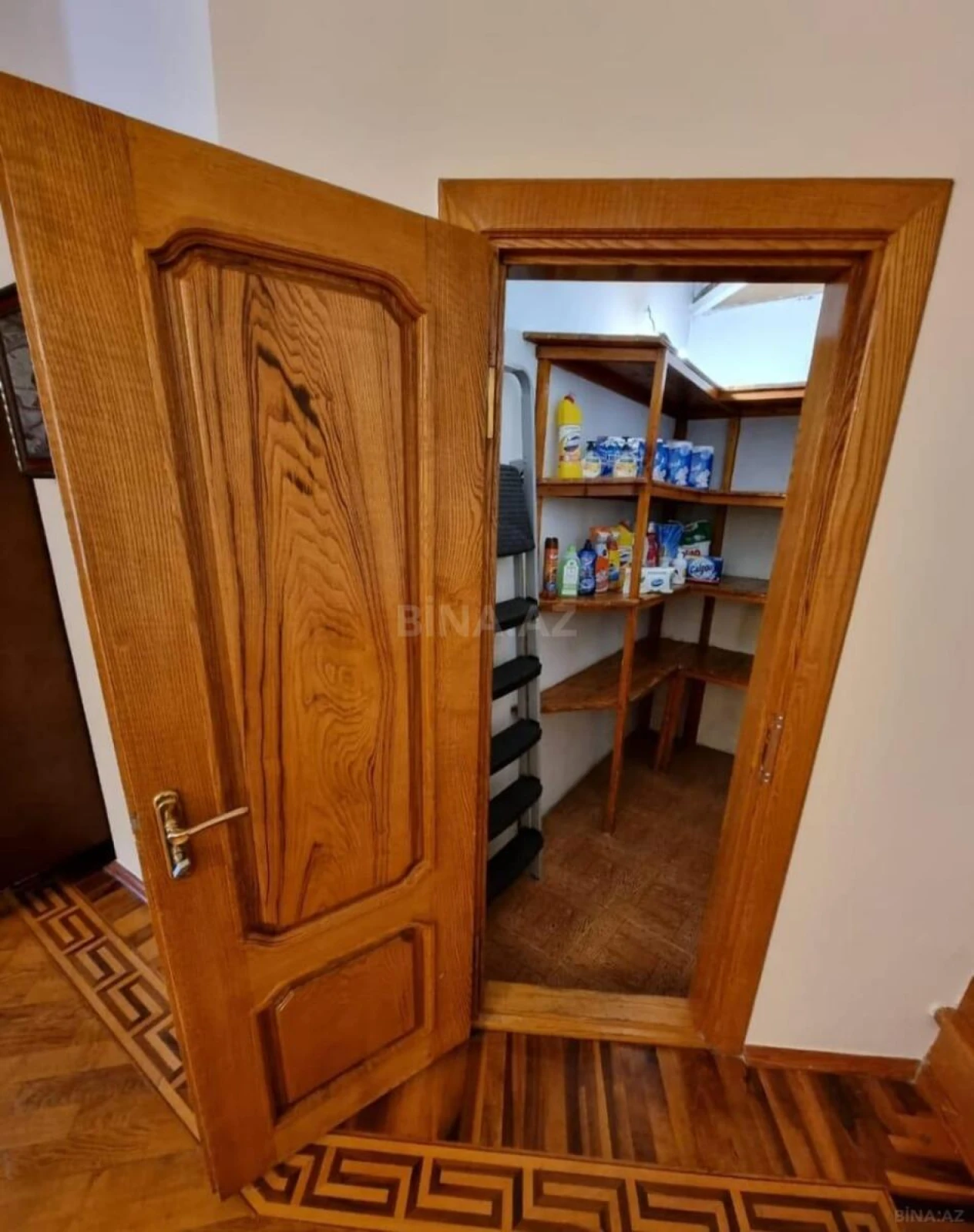 Kirayə verilir 5 otaqlı ofis 195 m²