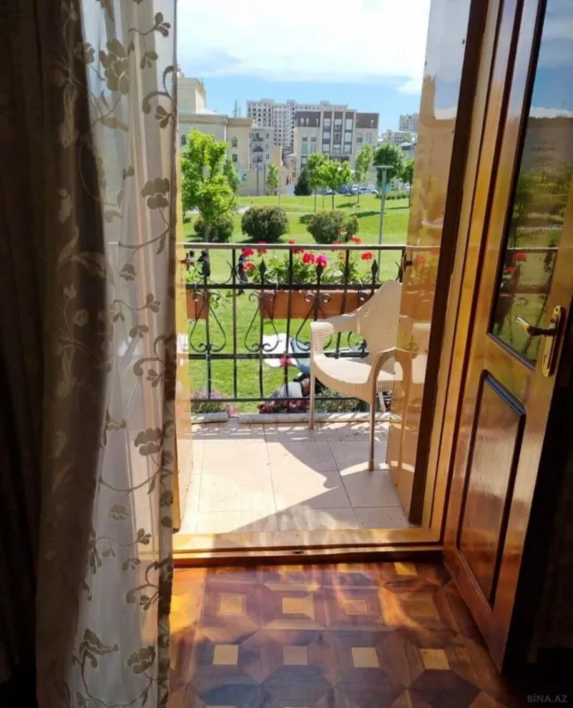 Kirayə verilir 5 otaqlı ofis 195 m²