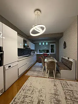 Satılır 3 otaqlı mənzil 97 m²