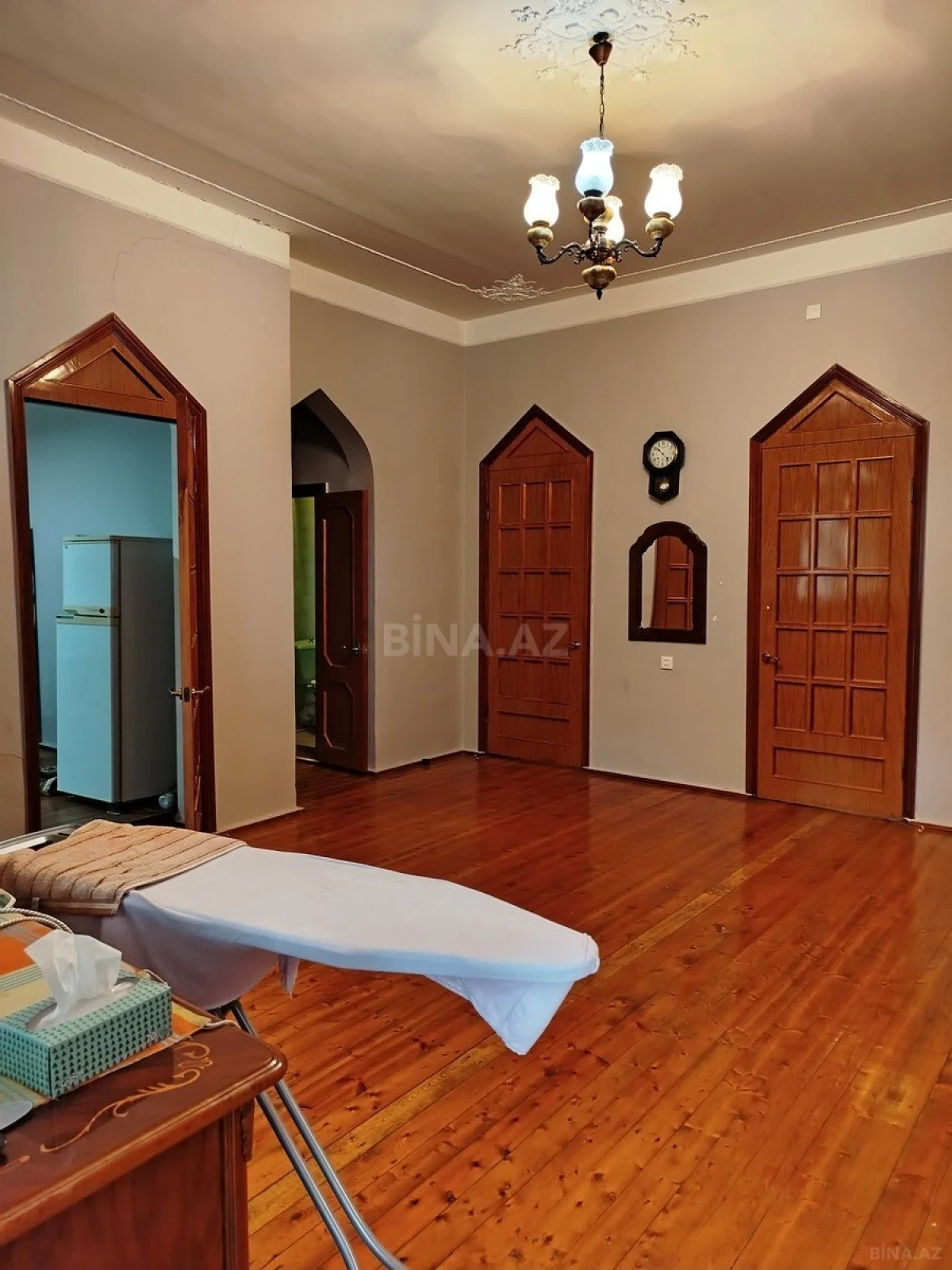 Satılır 7 otaqlı həyət evi 240 m²