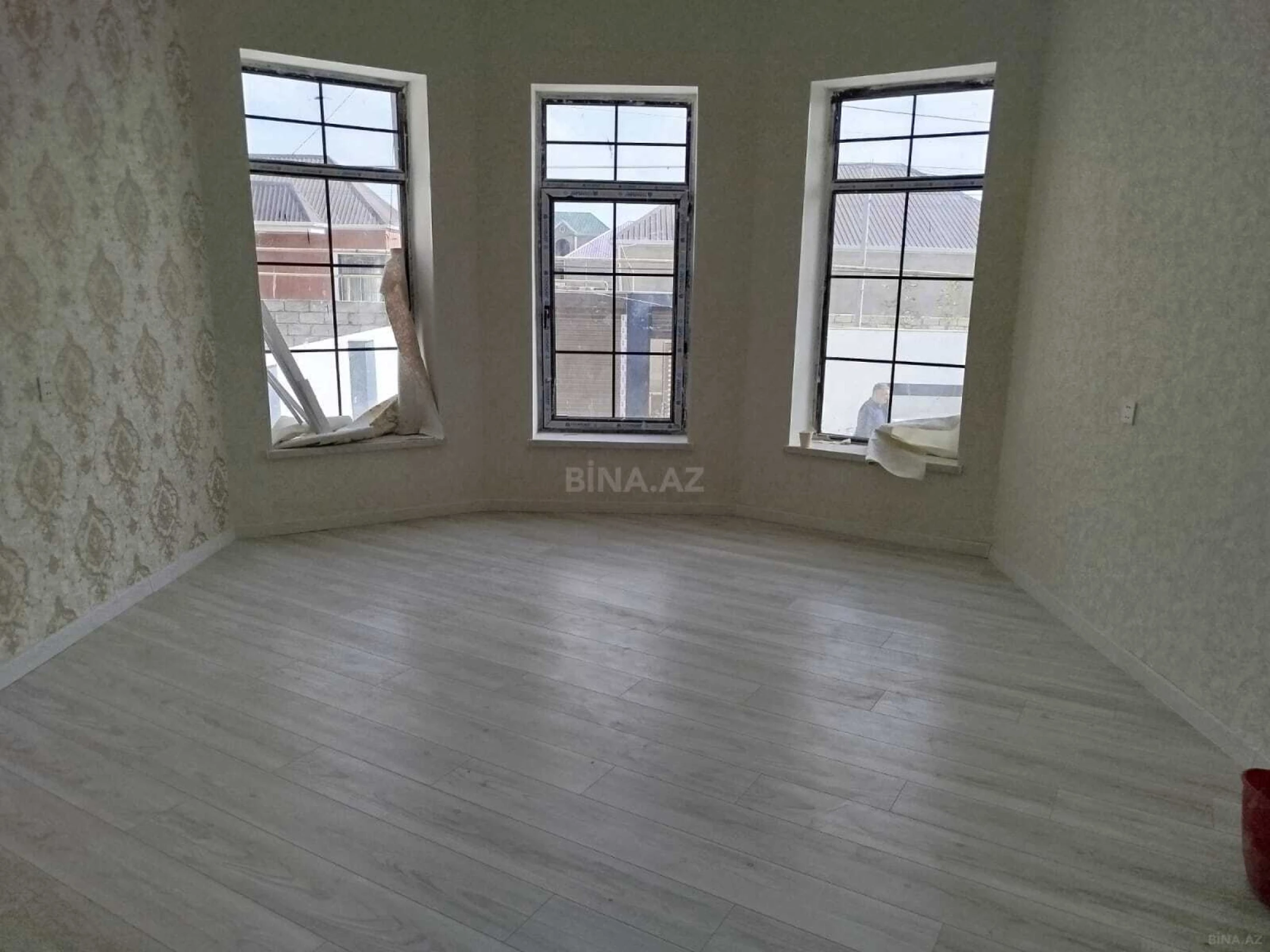 Satılır 5 otaqlı həyət evi 170 m²