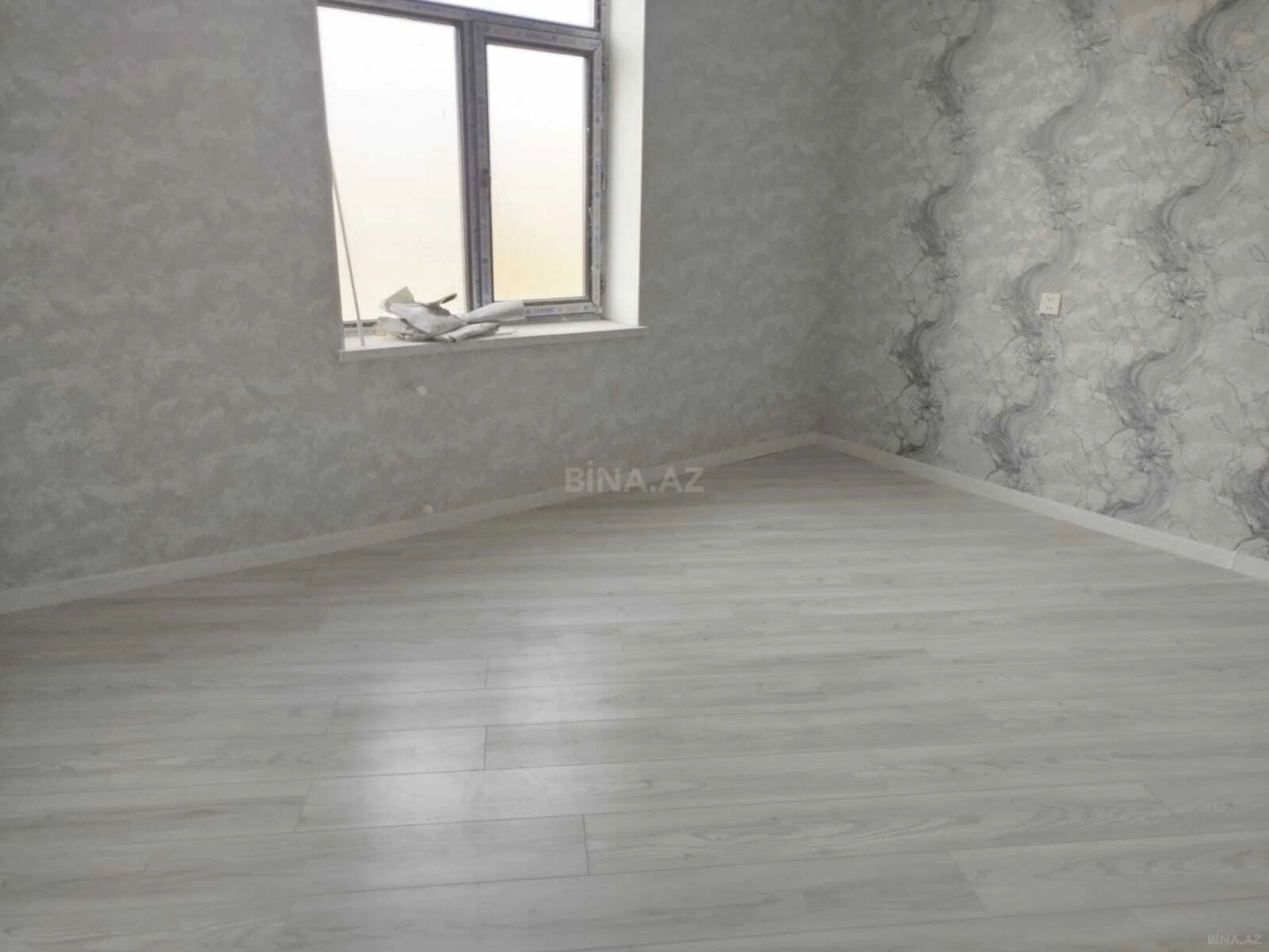 Satılır 5 otaqlı həyət evi 170 m²