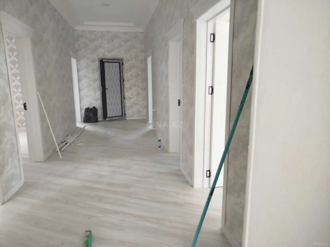 Satılır 5 otaqlı həyət evi 170 m²