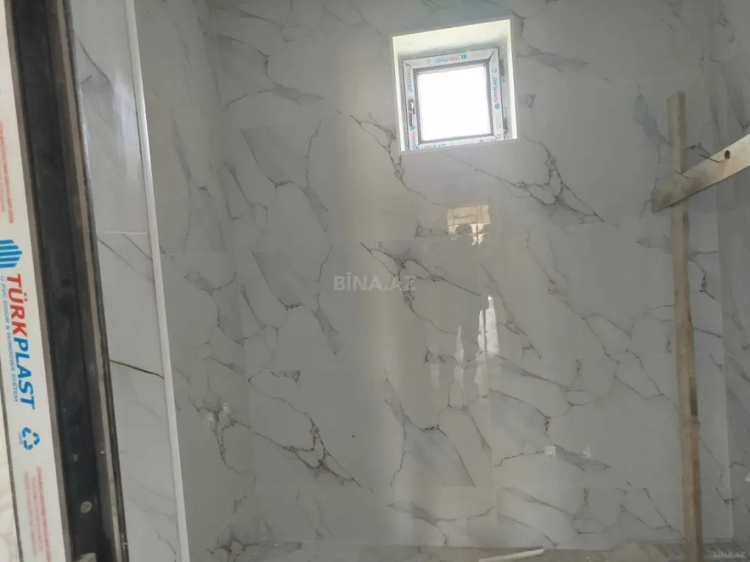 Satılır 5 otaqlı həyət evi 170 m²