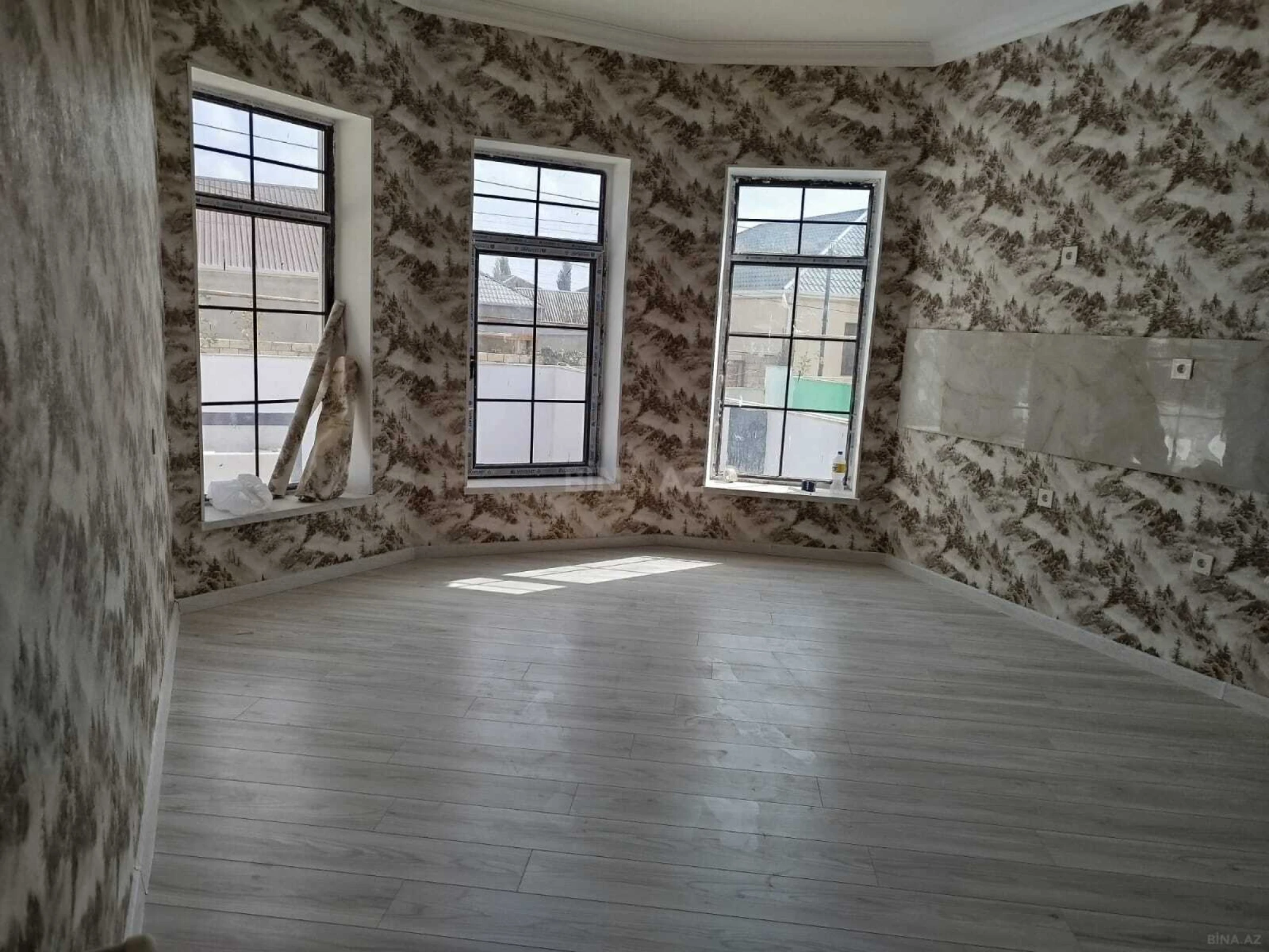 Satılır 5 otaqlı həyət evi 170 m²