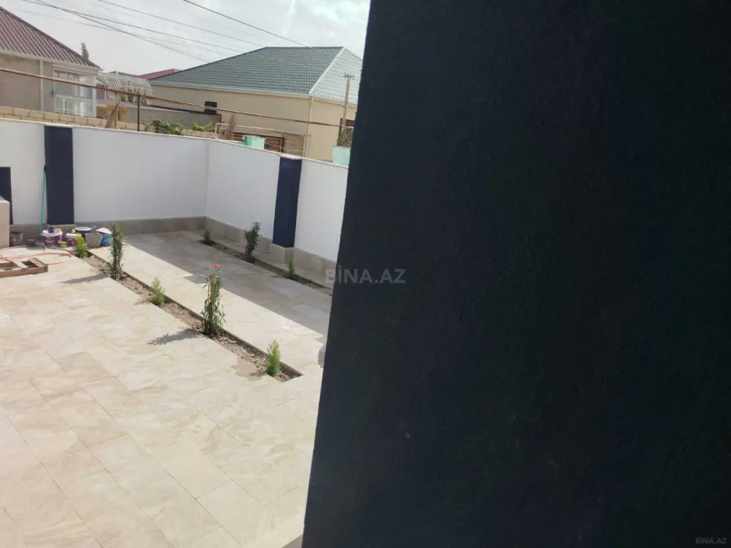 Satılır 5 otaqlı həyət evi 170 m²