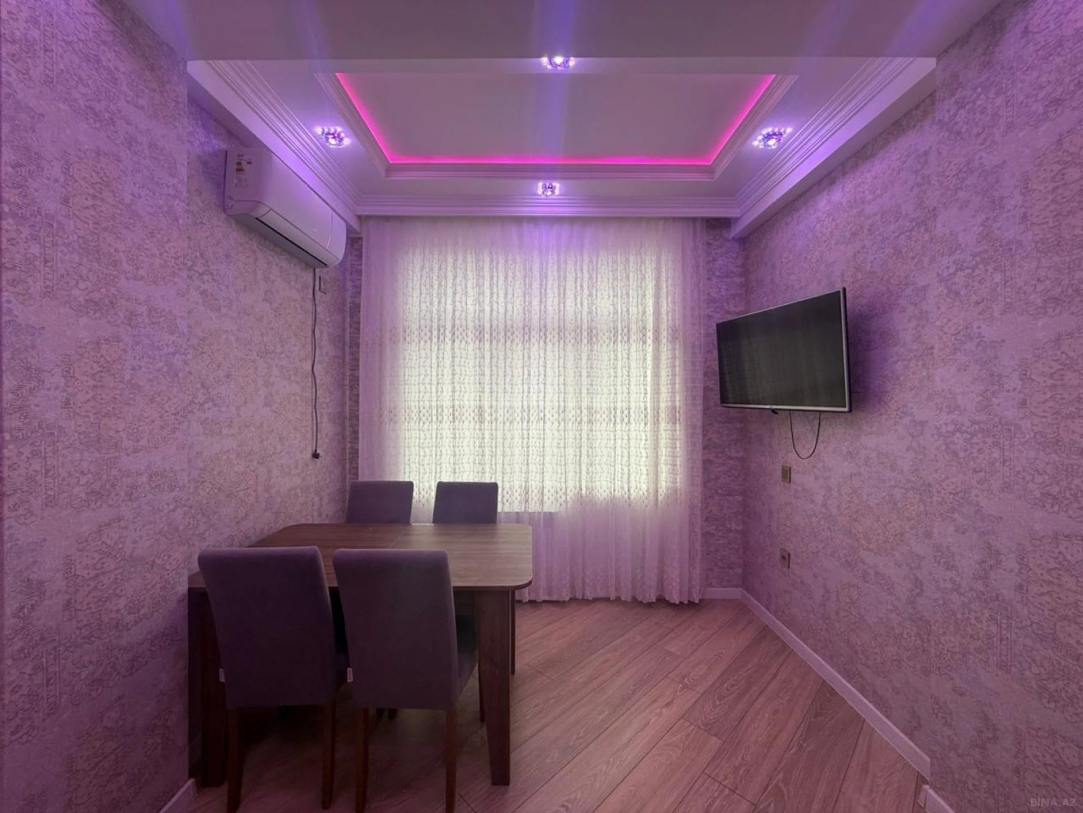 Kirayə verilir 2 otaqlı mənzil 55 m²