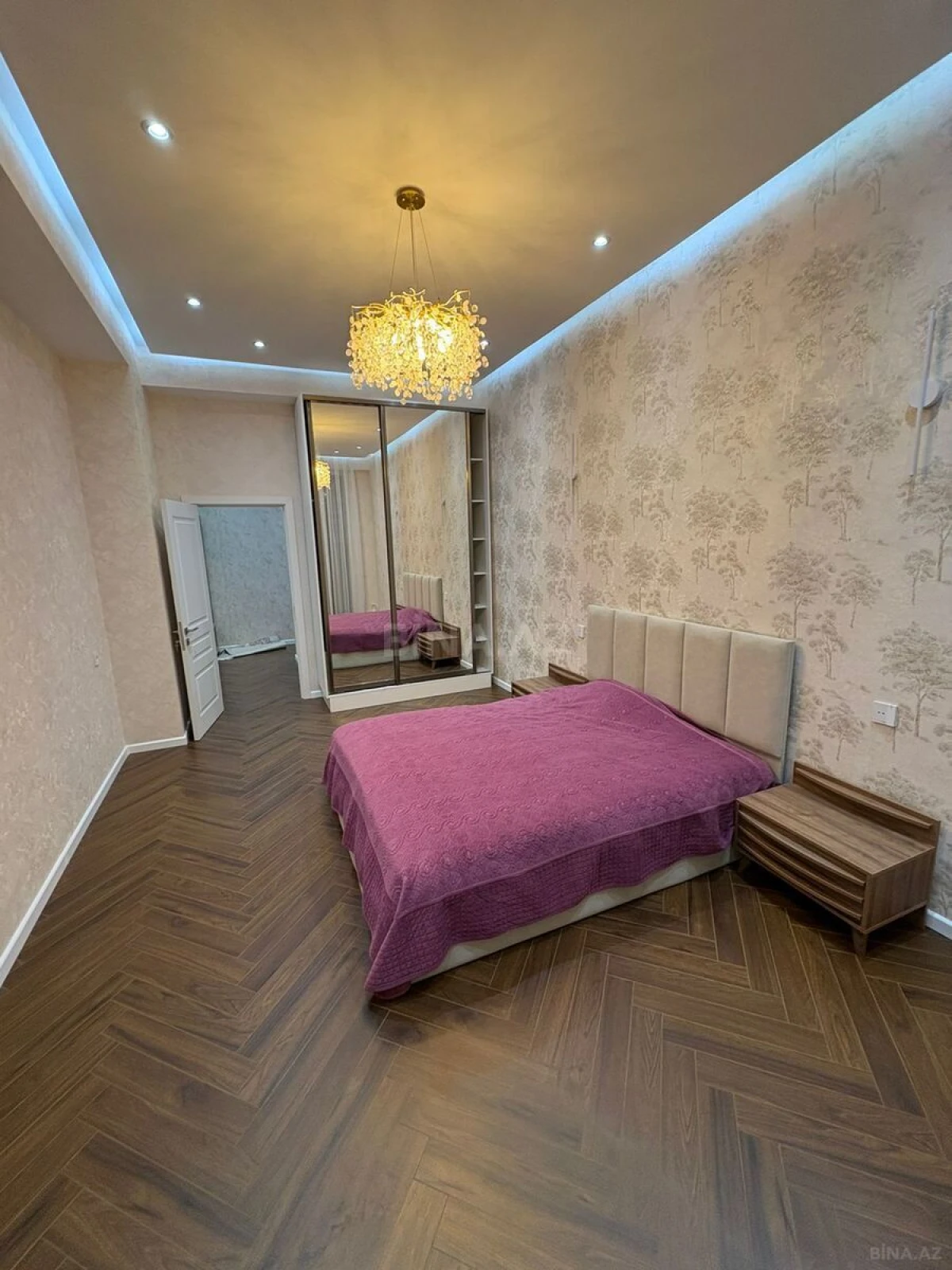 Satılır 2 otaqlı mənzil 90 m²