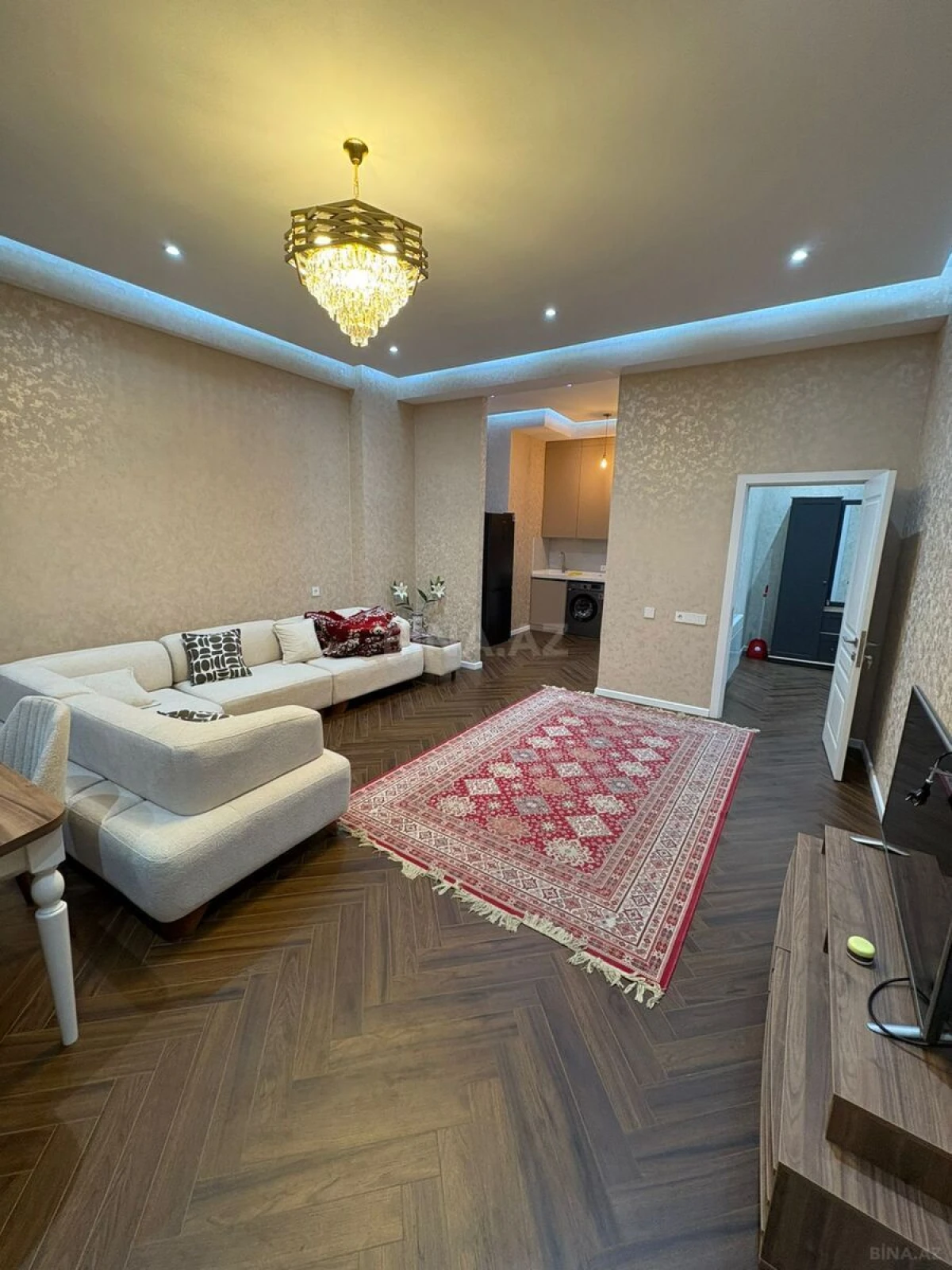 Satılır 2 otaqlı mənzil 90 m²