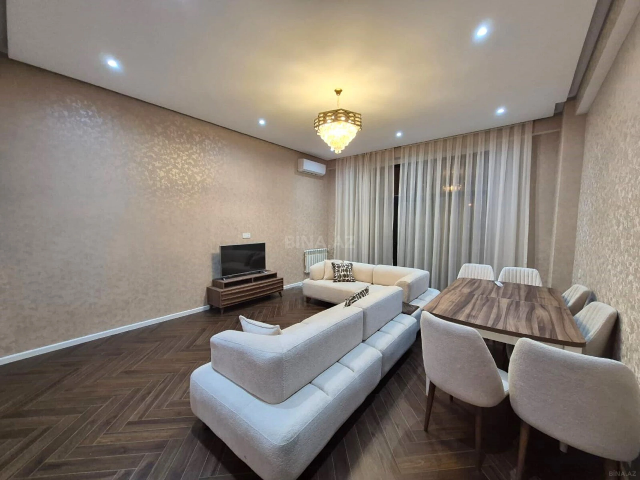 Satılır 2 otaqlı mənzil 90 m²