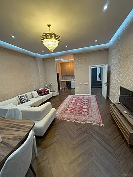 Satılır 2 otaqlı mənzil 90 m²