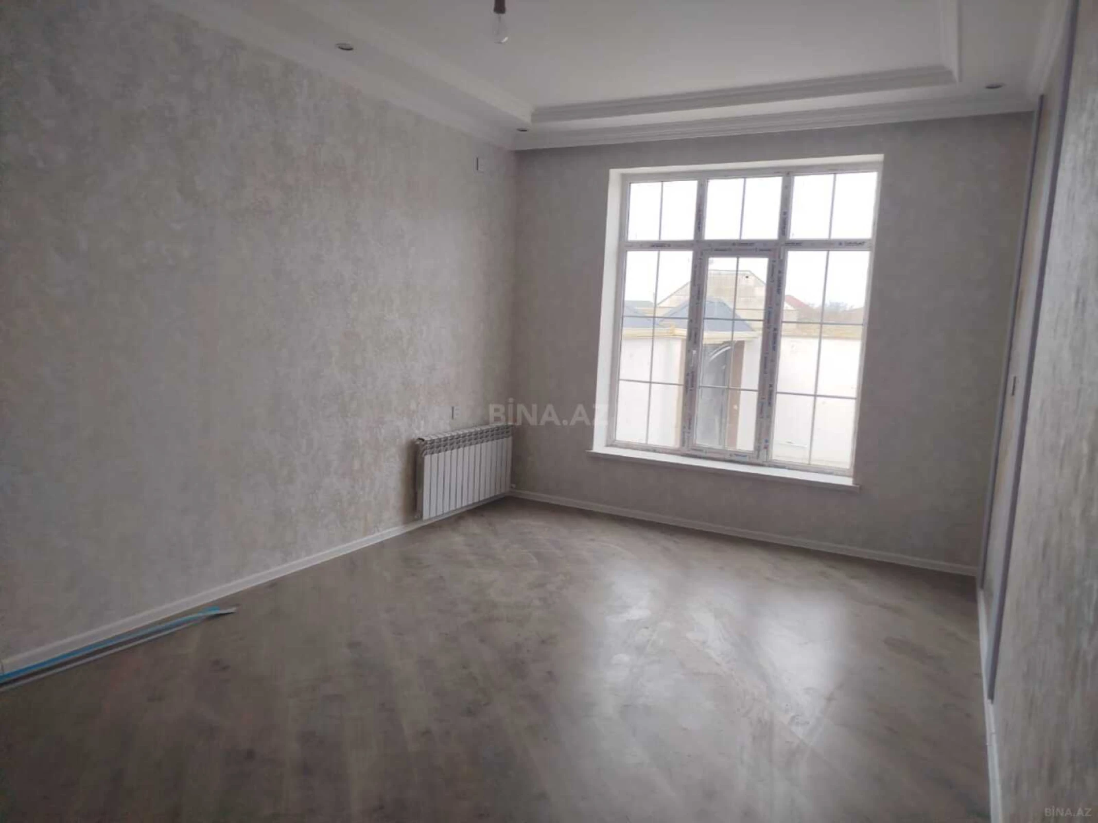 Satılır 5 otaqlı həyət evi 160 m²