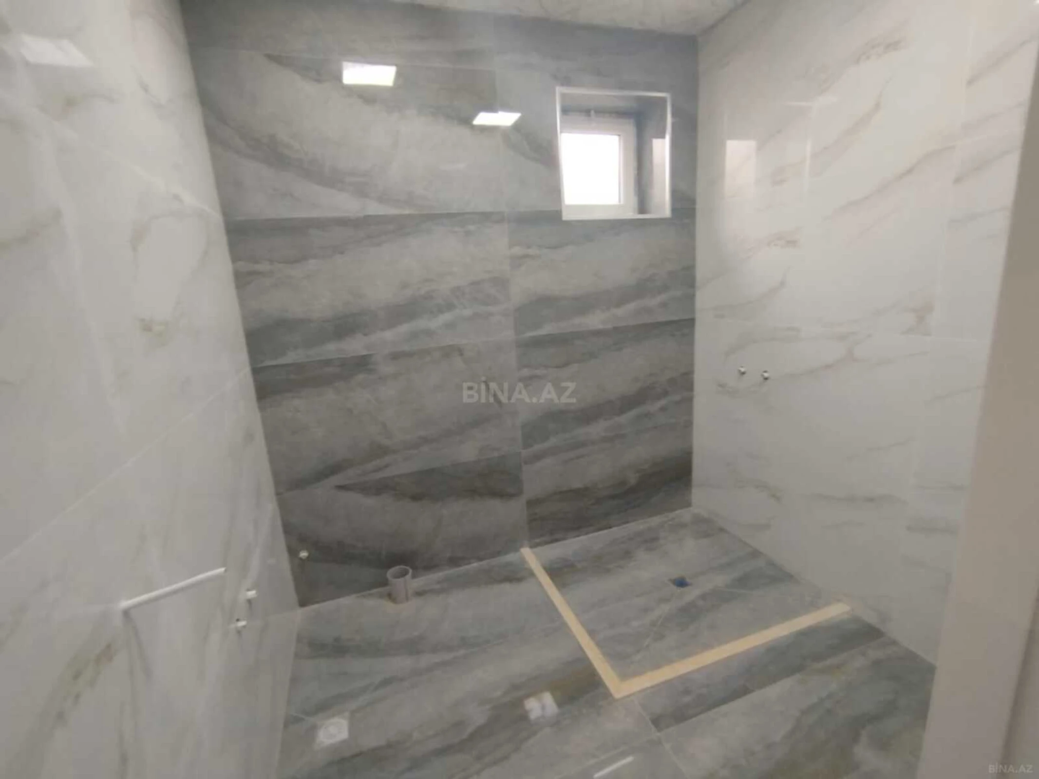 Satılır 5 otaqlı həyət evi 160 m²