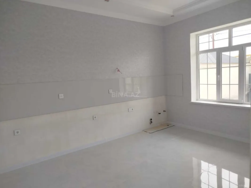 Satılır 5 otaqlı həyət evi 160 m²