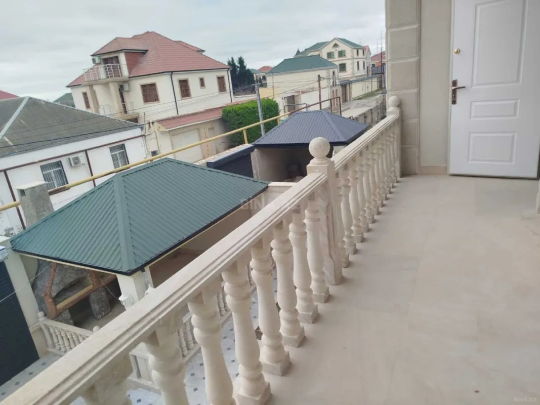 Satılır 5 otaqlı həyət evi 160 m²