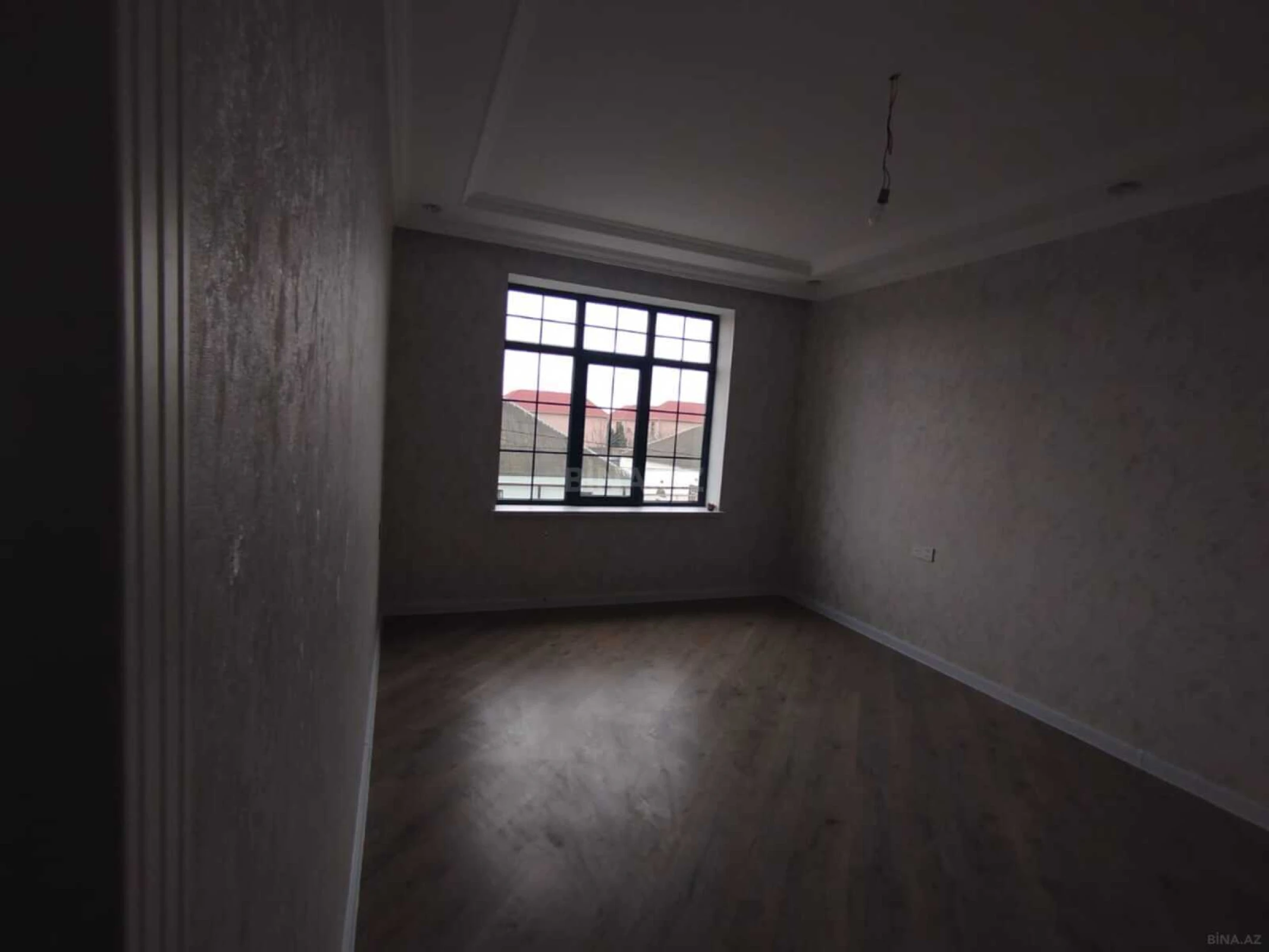 Satılır 5 otaqlı həyət evi 160 m²