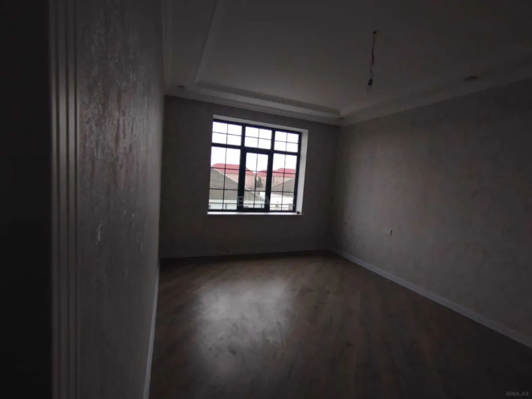 Satılır 5 otaqlı həyət evi 160 m²