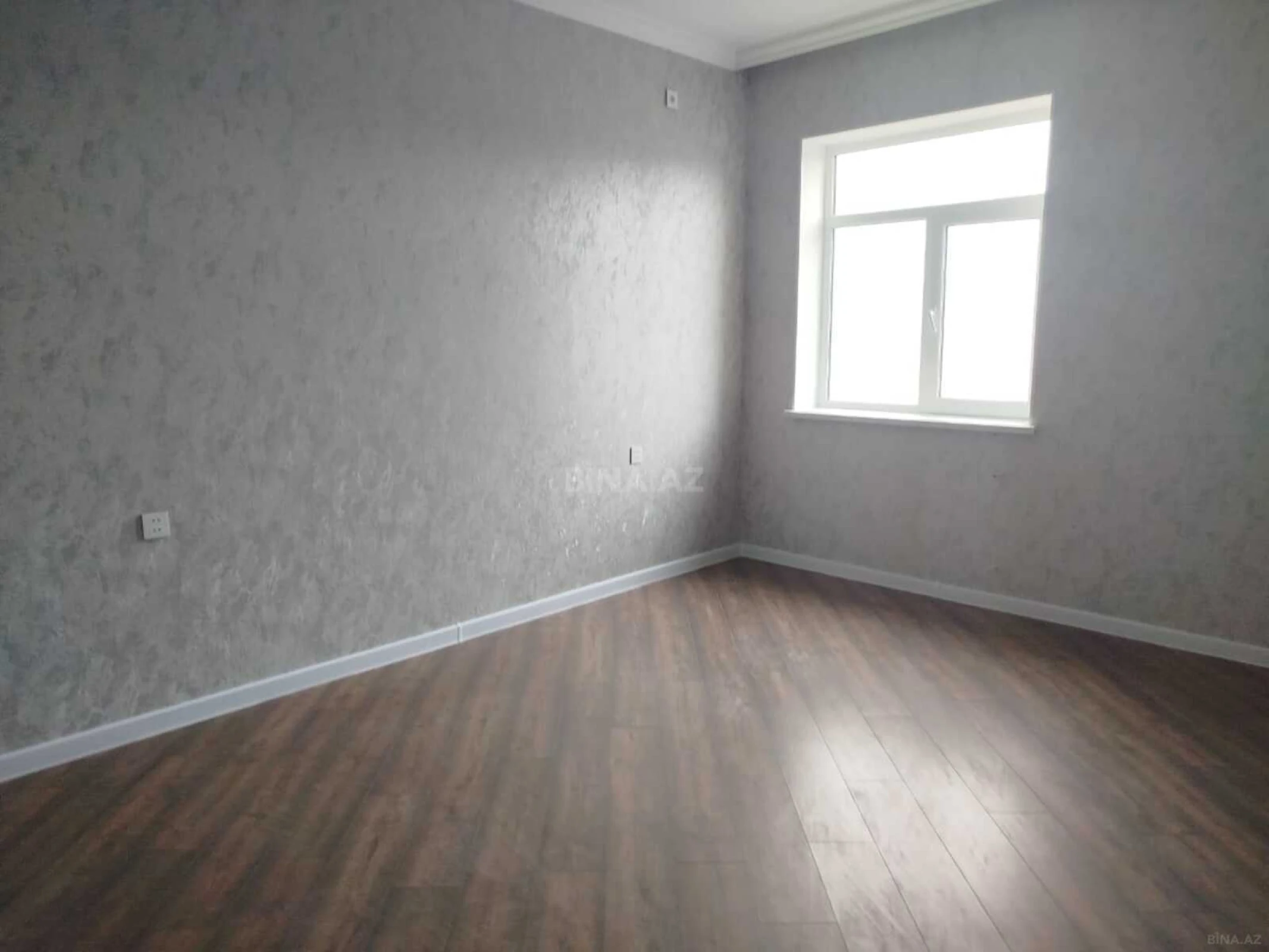 Satılır 5 otaqlı həyət evi 160 m²