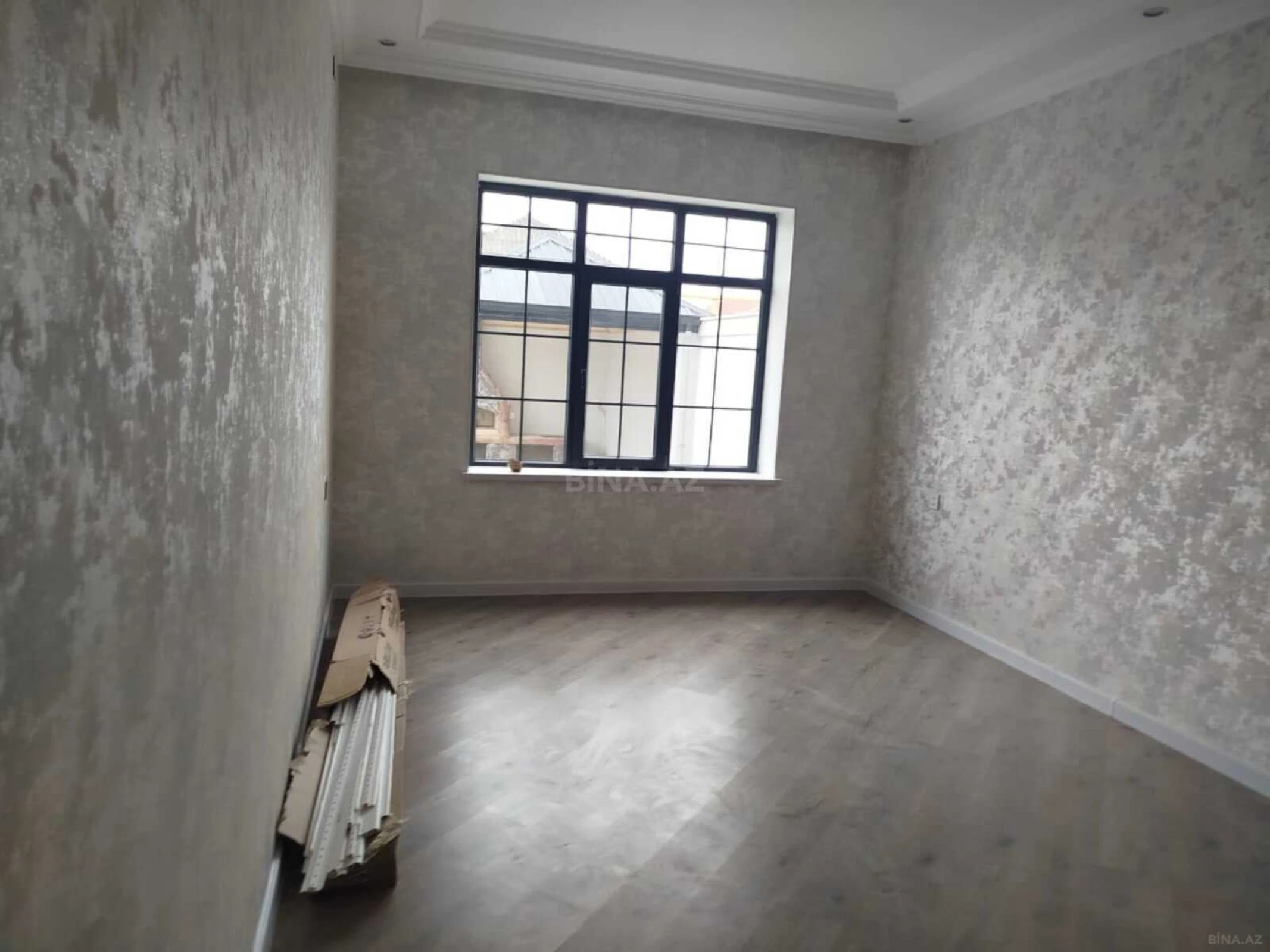 Satılır 5 otaqlı həyət evi 160 m²