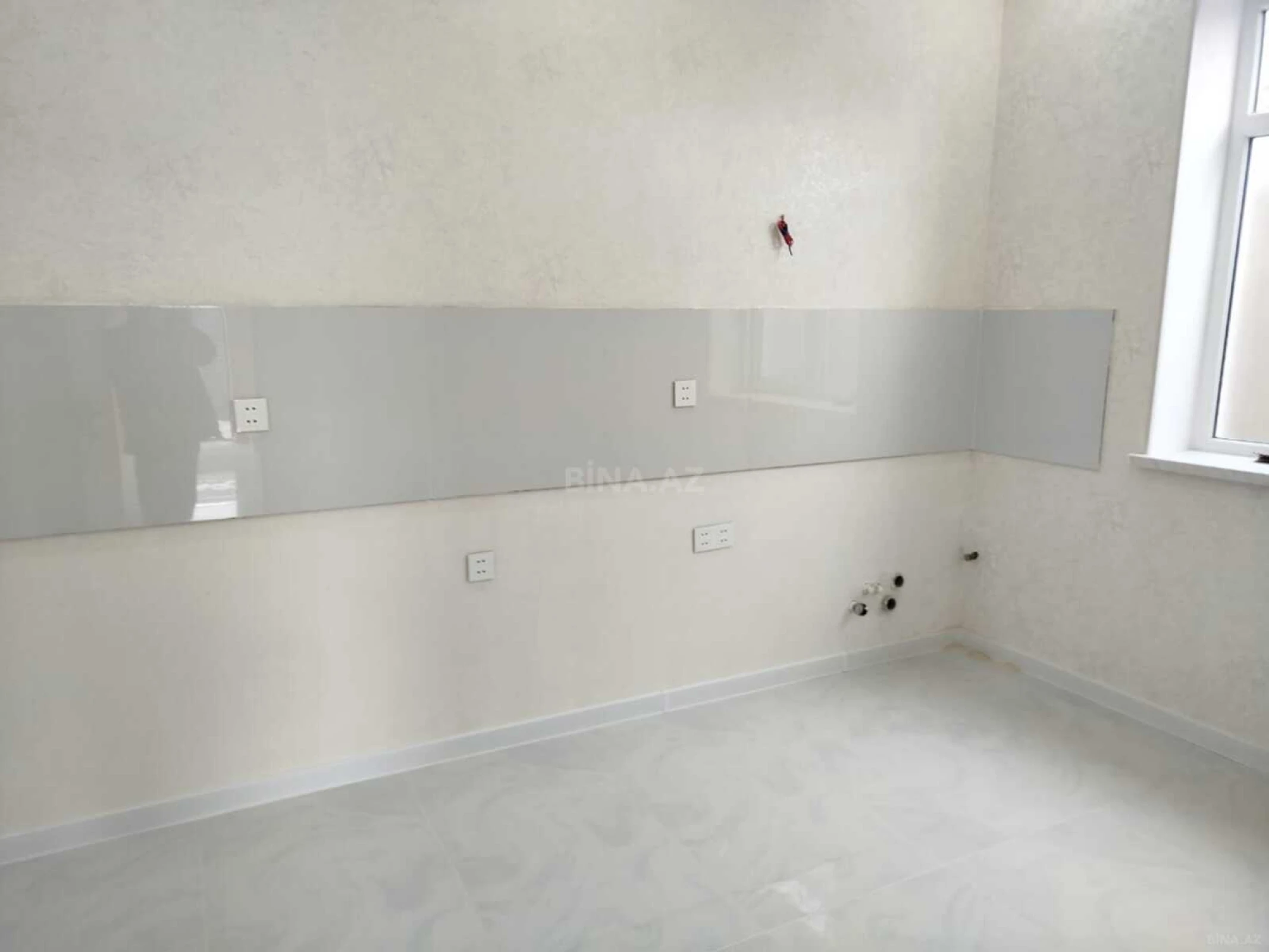 Satılır 5 otaqlı həyət evi 160 m²