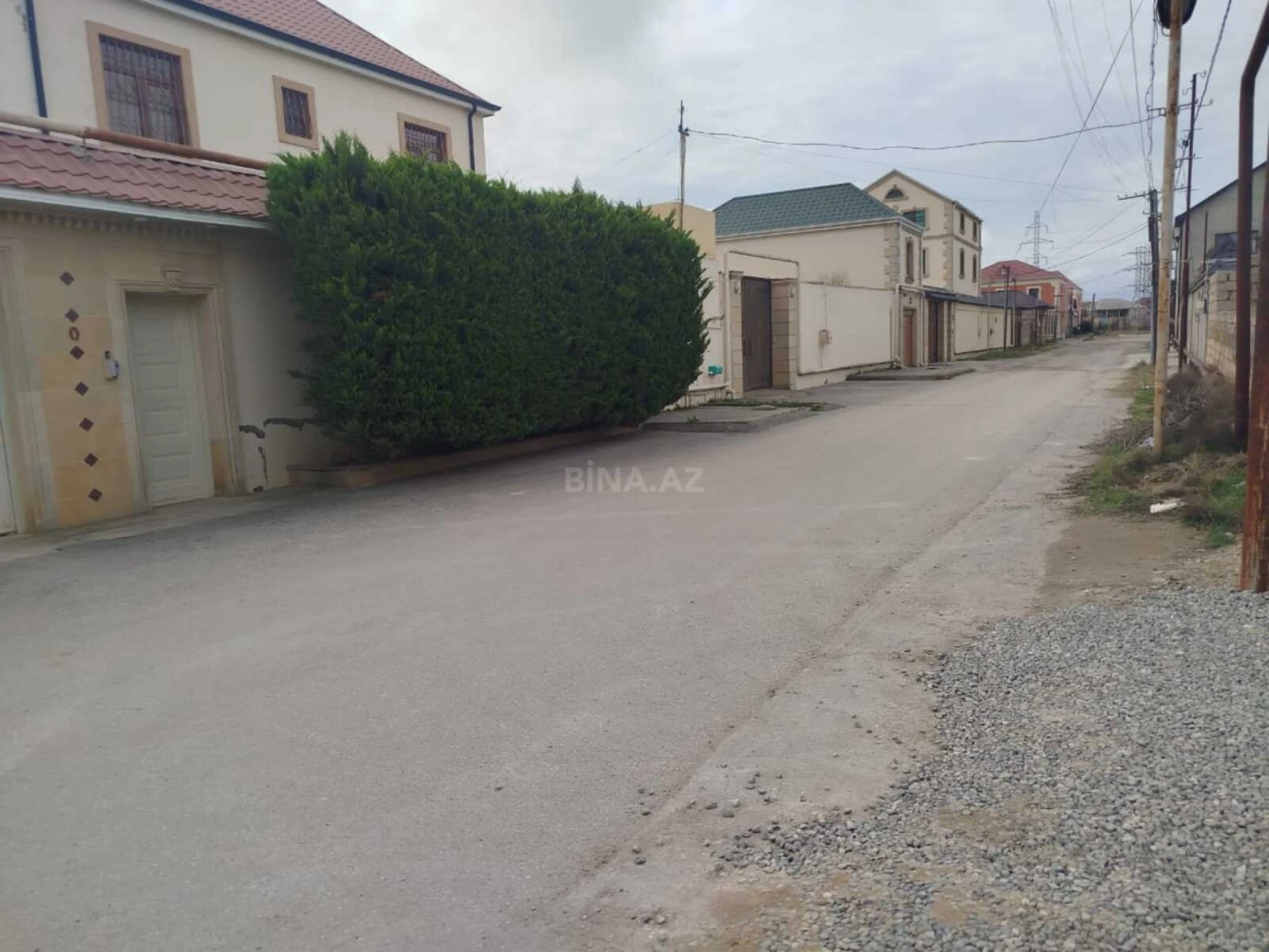 Satılır 5 otaqlı həyət evi 160 m²