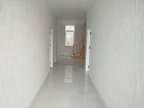 Satılır 5 otaqlı həyət evi 160 m²