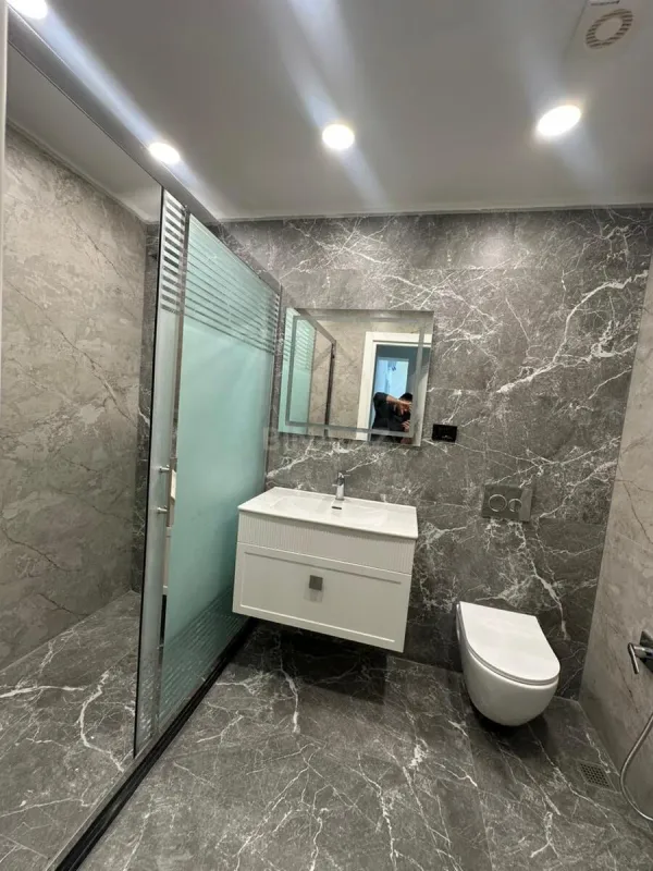Kirayə verilir 3 otaqlı mənzil 114 m²