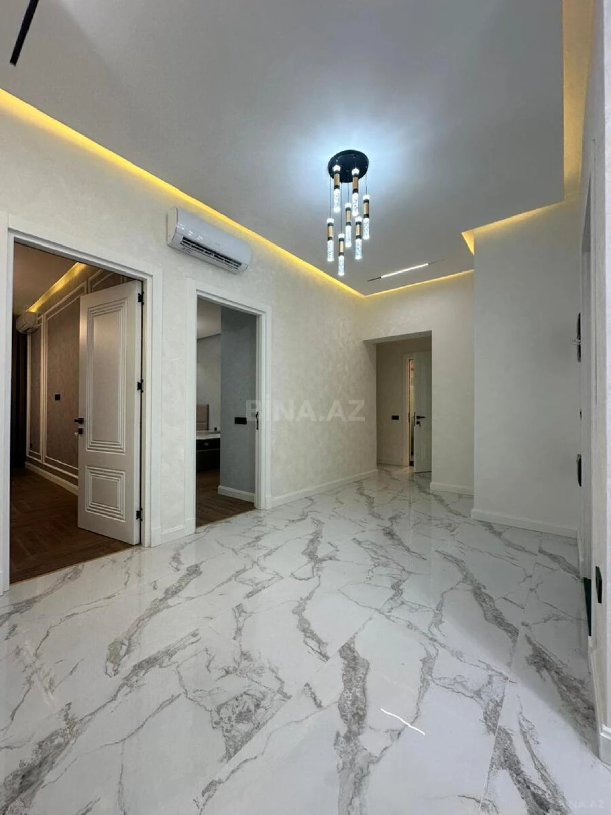 Kirayə verilir 3 otaqlı mənzil 114 m²
