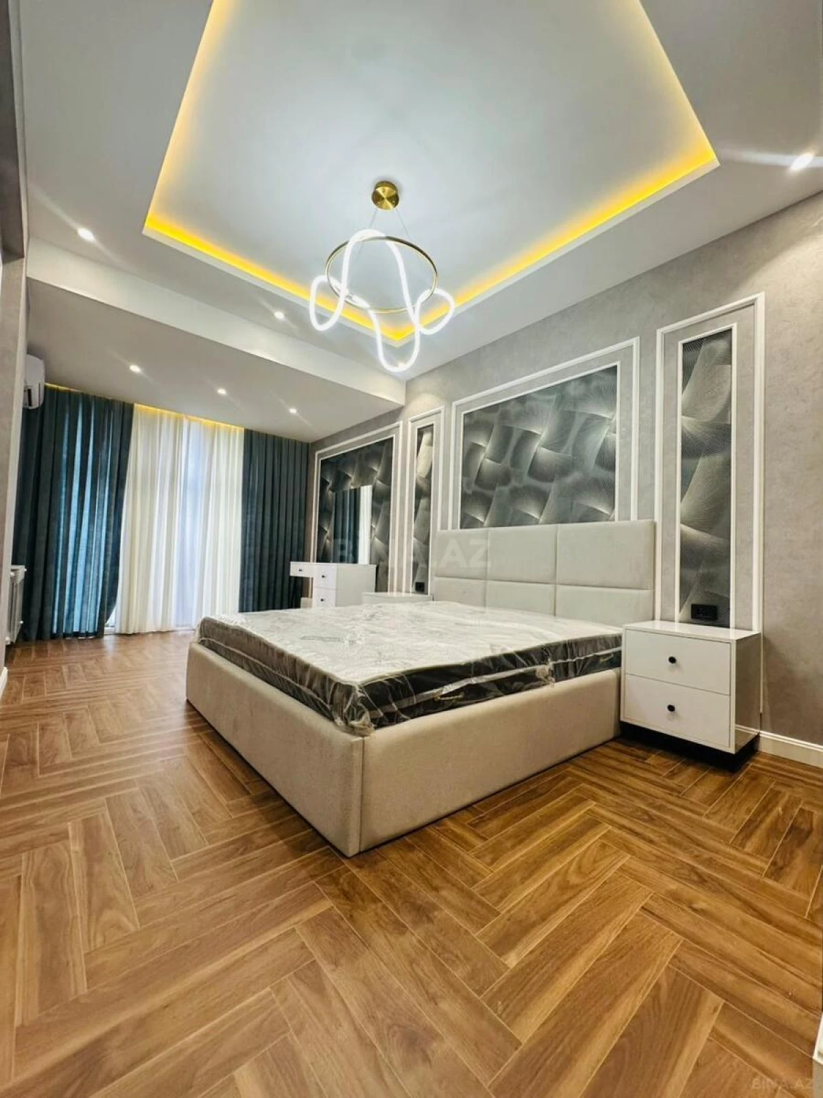 Kirayə verilir 3 otaqlı mənzil 114 m²