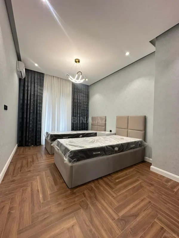 Kirayə verilir 3 otaqlı mənzil 114 m²