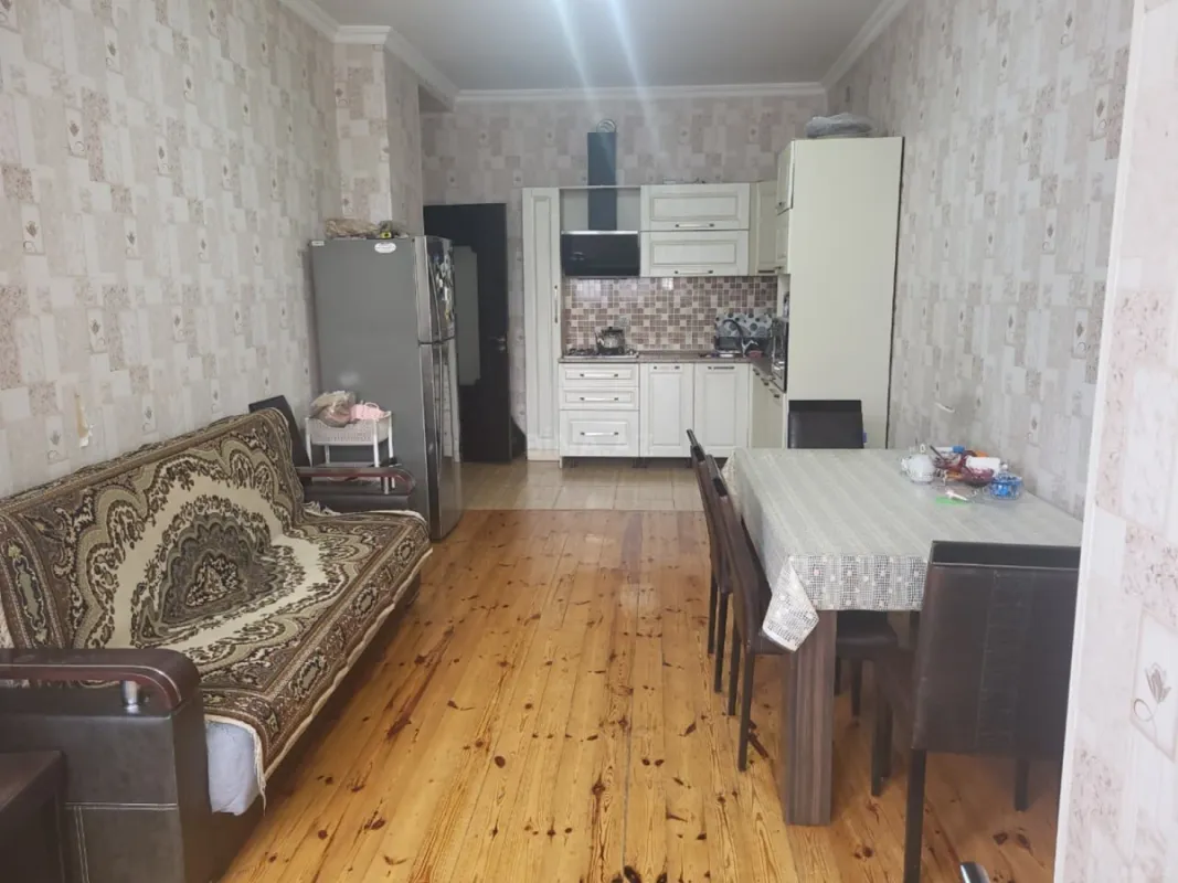 Satılır 3 otaqlı mənzil 92 m²