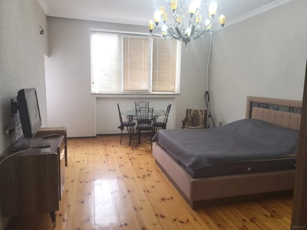 Satılır 3 otaqlı mənzil 92 m²