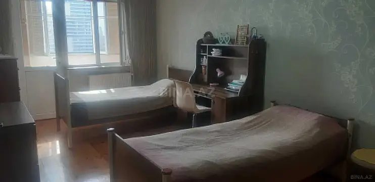 Satılır 3 otaqlı mənzil 92 m²