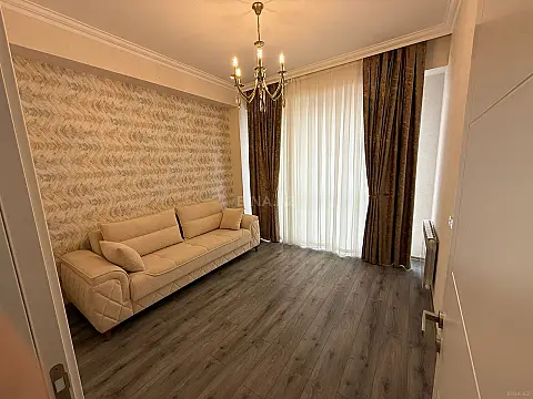 Satılır 2 otaqlı mənzil 58 m²