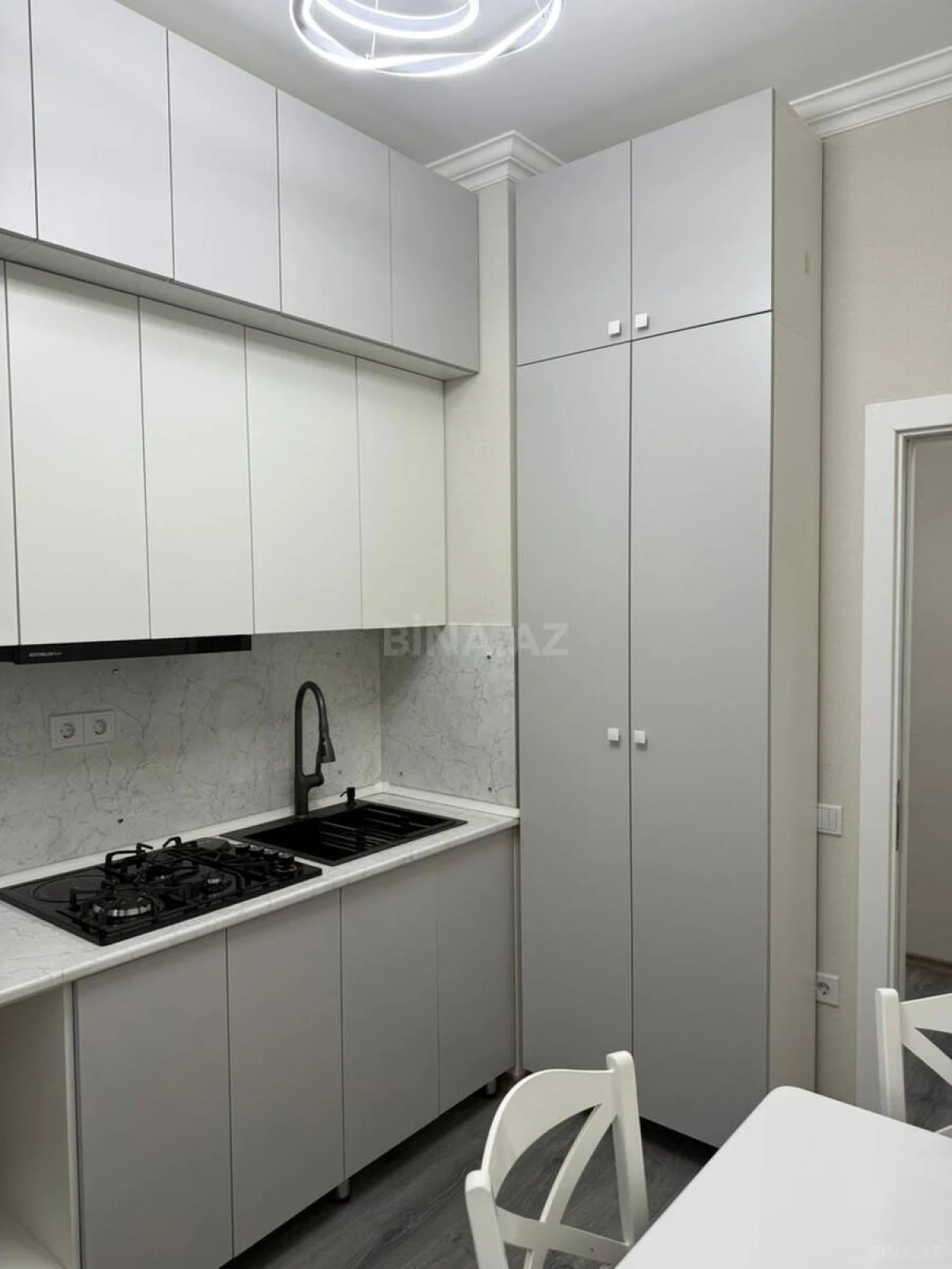 Satılır 2 otaqlı mənzil 58 m²
