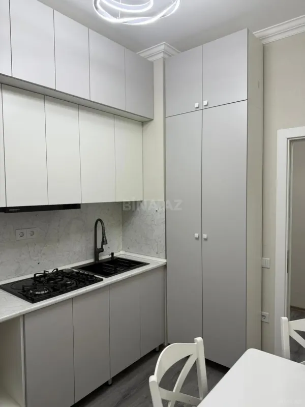 Satılır 2 otaqlı mənzil 58 m²