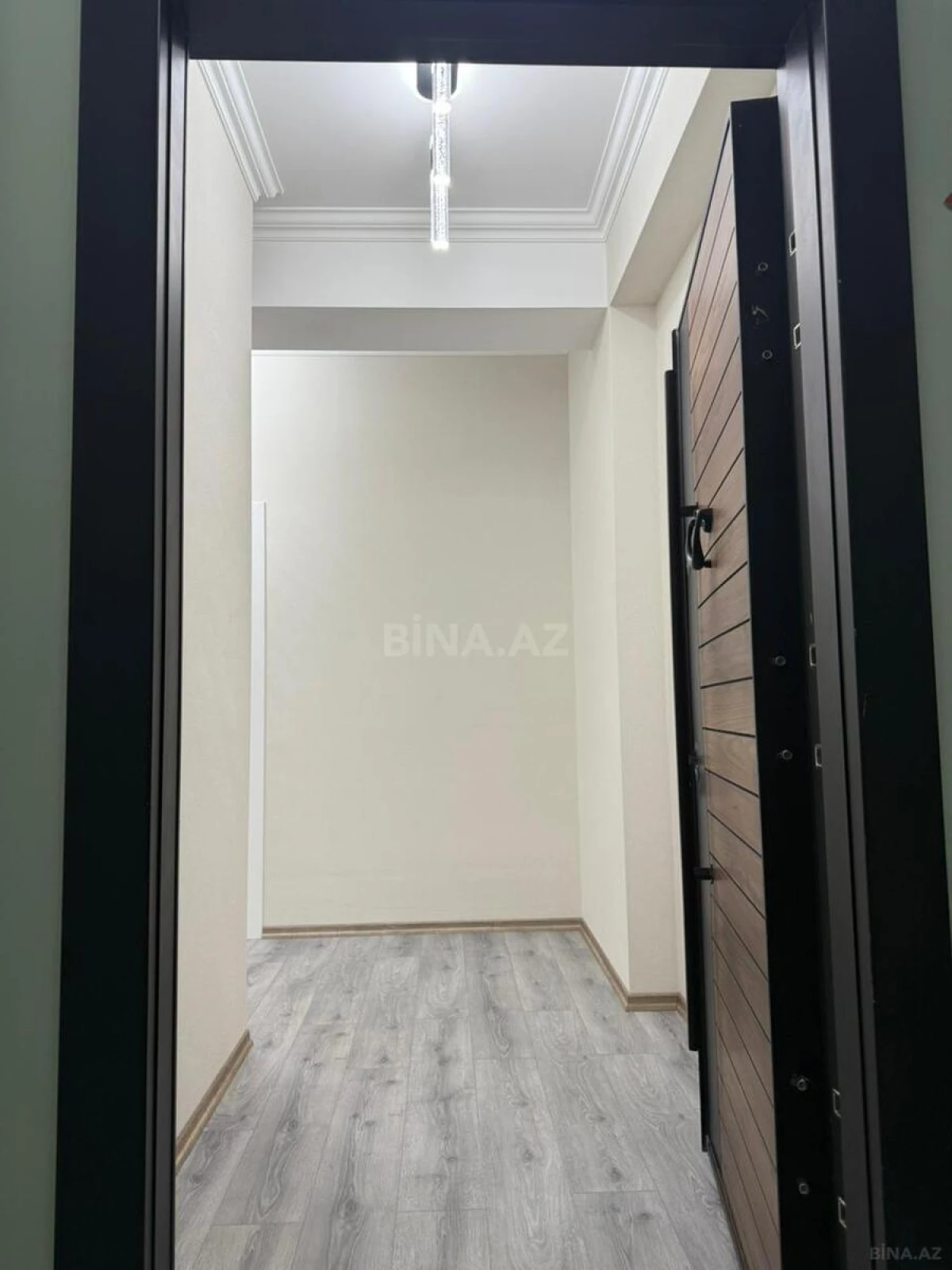 Satılır 2 otaqlı mənzil 58 m²