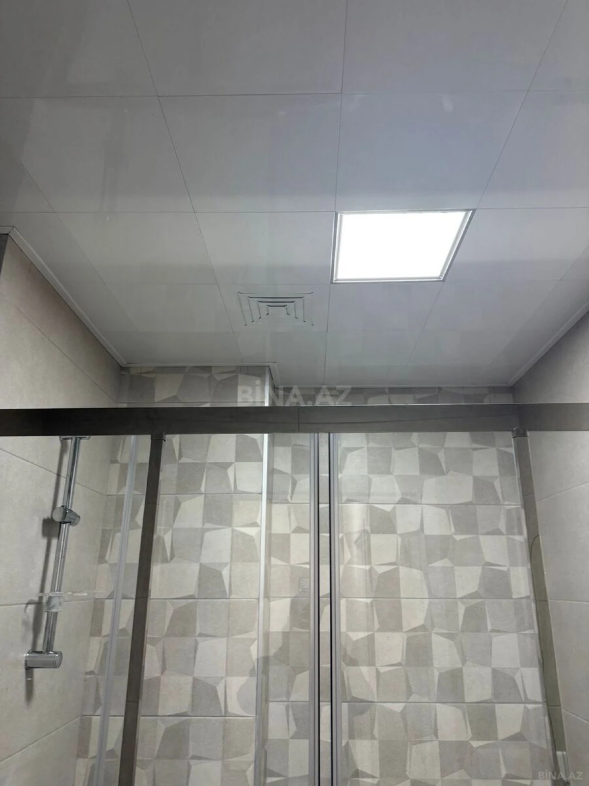 Satılır 2 otaqlı mənzil 58 m²