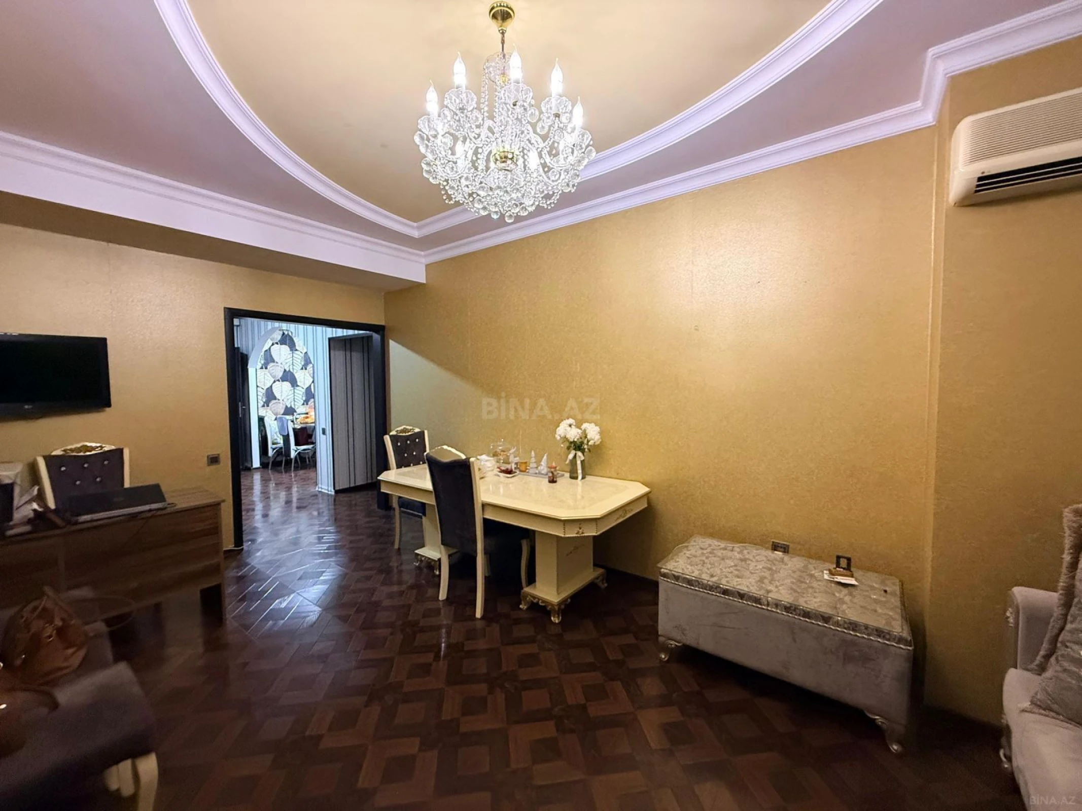 Satılır 2 otaqlı mənzil 72 m²