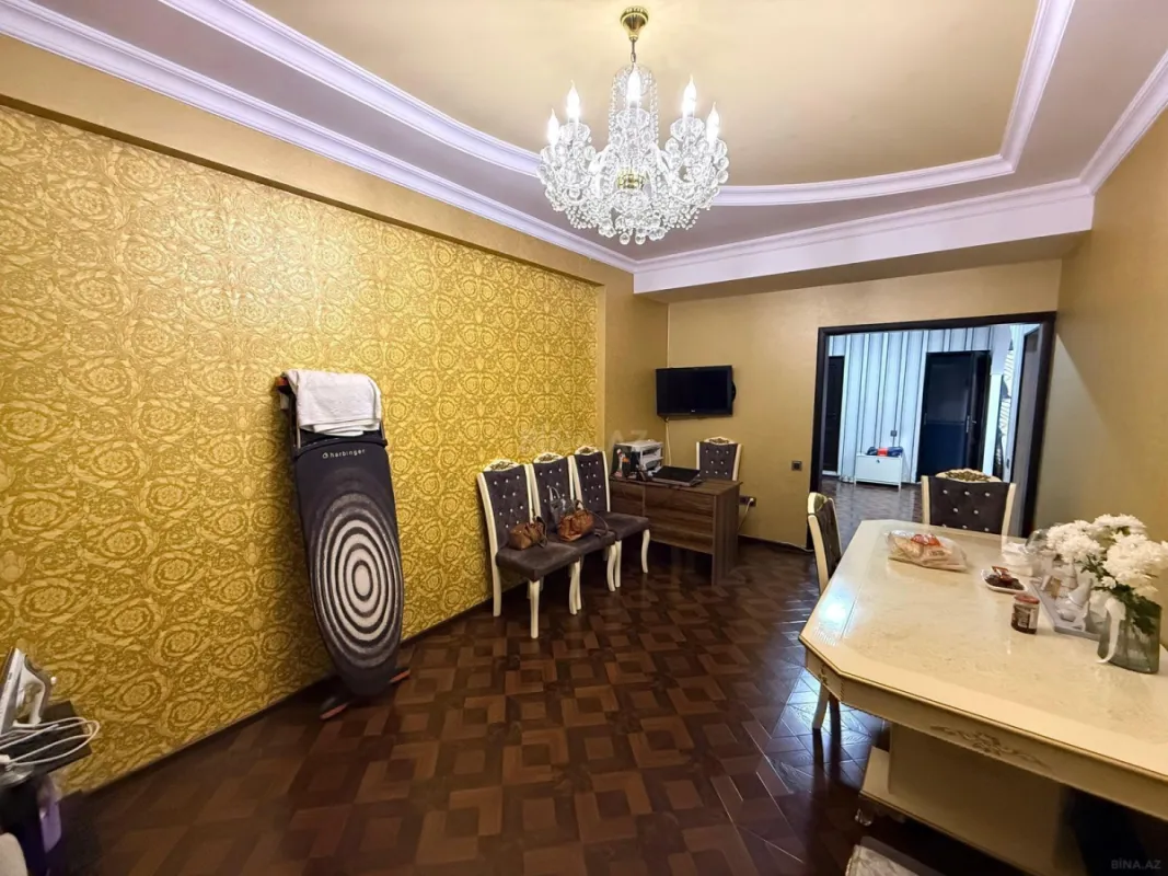 Satılır 2 otaqlı mənzil 72 m²